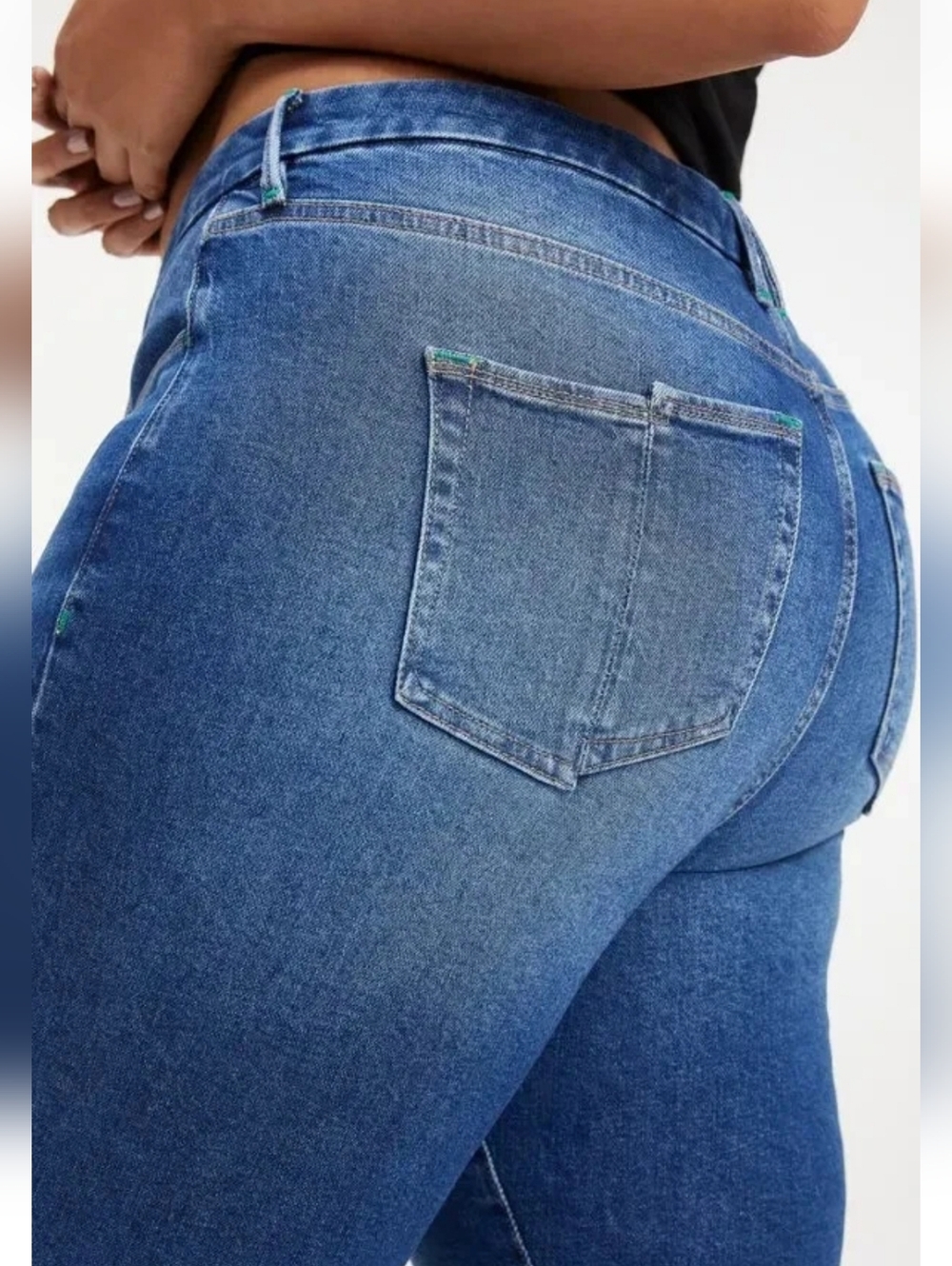Good American Good Classic Slim Straight Jeans